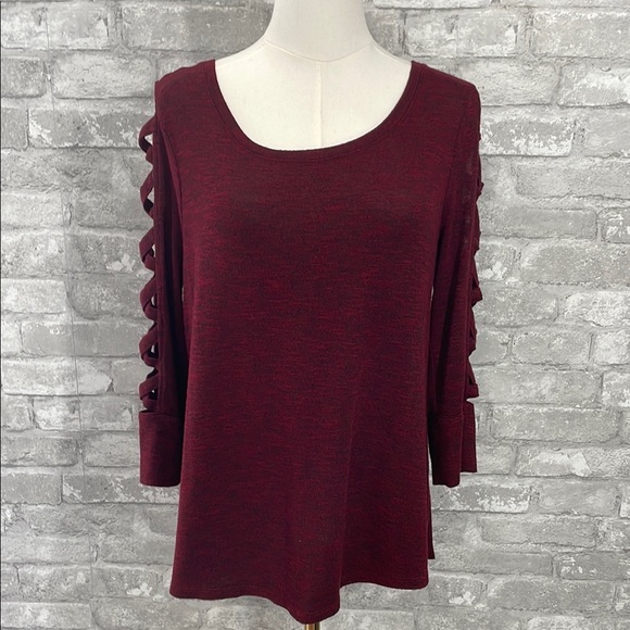 Jennifer Lopez Red 3/4 Sleeve Cutout Sweater - Picture 1 of 6